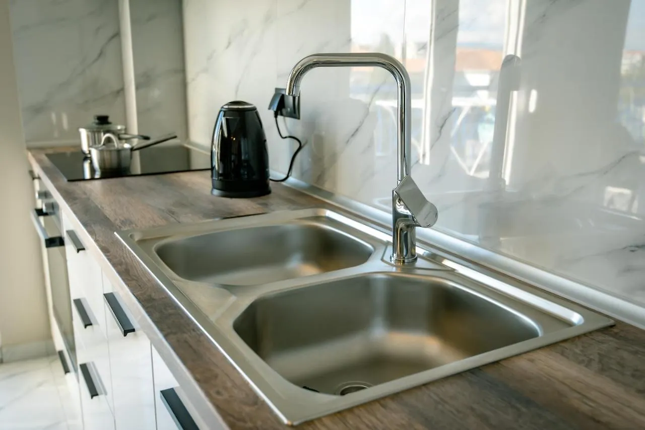 Miracle Luxury Apartments Peraia