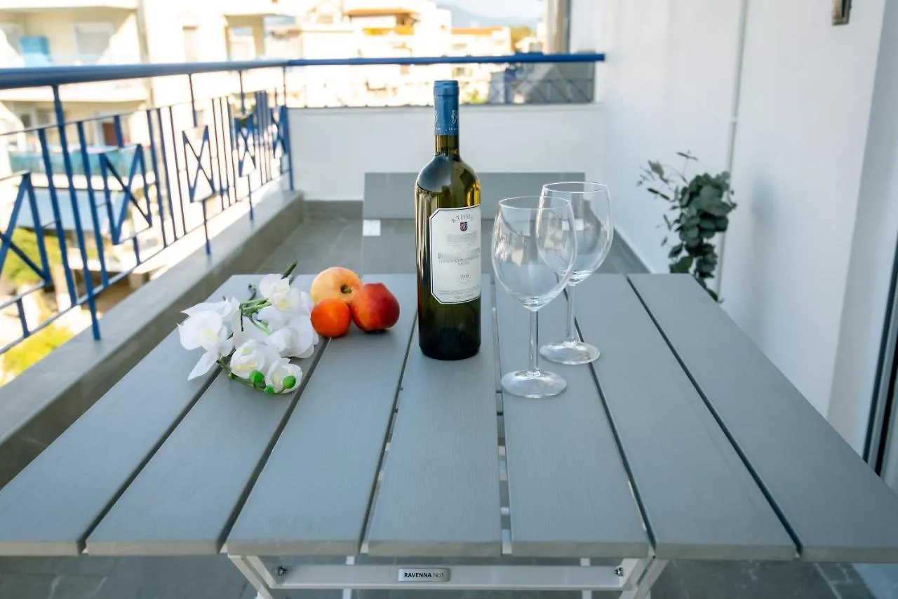 Miracle Luxury Apartments Peraia